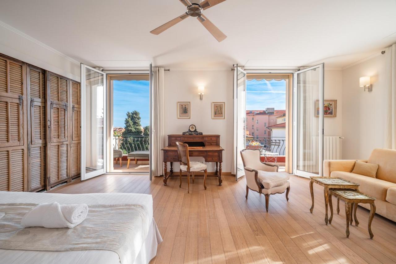 La Fabrique A Poupees - Chambres Et Appartements De Charme Au Coeur De Menton Kültér fotó