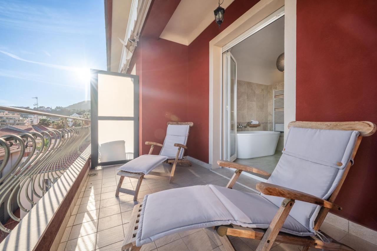 La Fabrique A Poupees - Chambres Et Appartements De Charme Au Coeur De Menton Kültér fotó