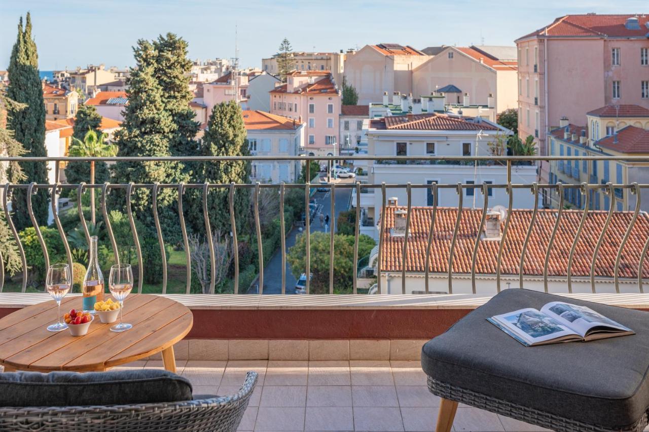La Fabrique A Poupees - Chambres Et Appartements De Charme Au Coeur De Menton Kültér fotó