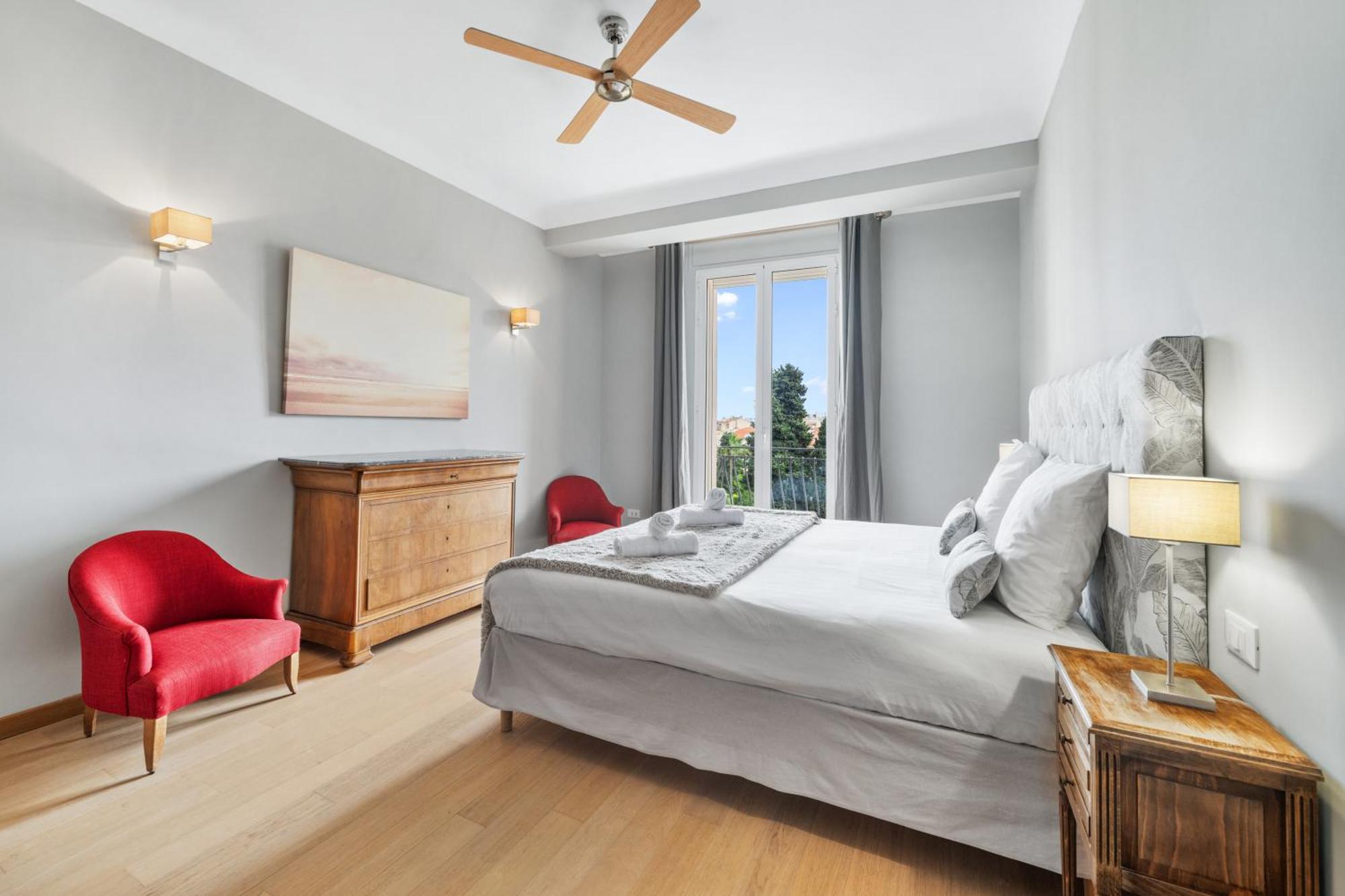 La Fabrique A Poupees - Chambres Et Appartements De Charme Au Coeur De Menton Kültér fotó